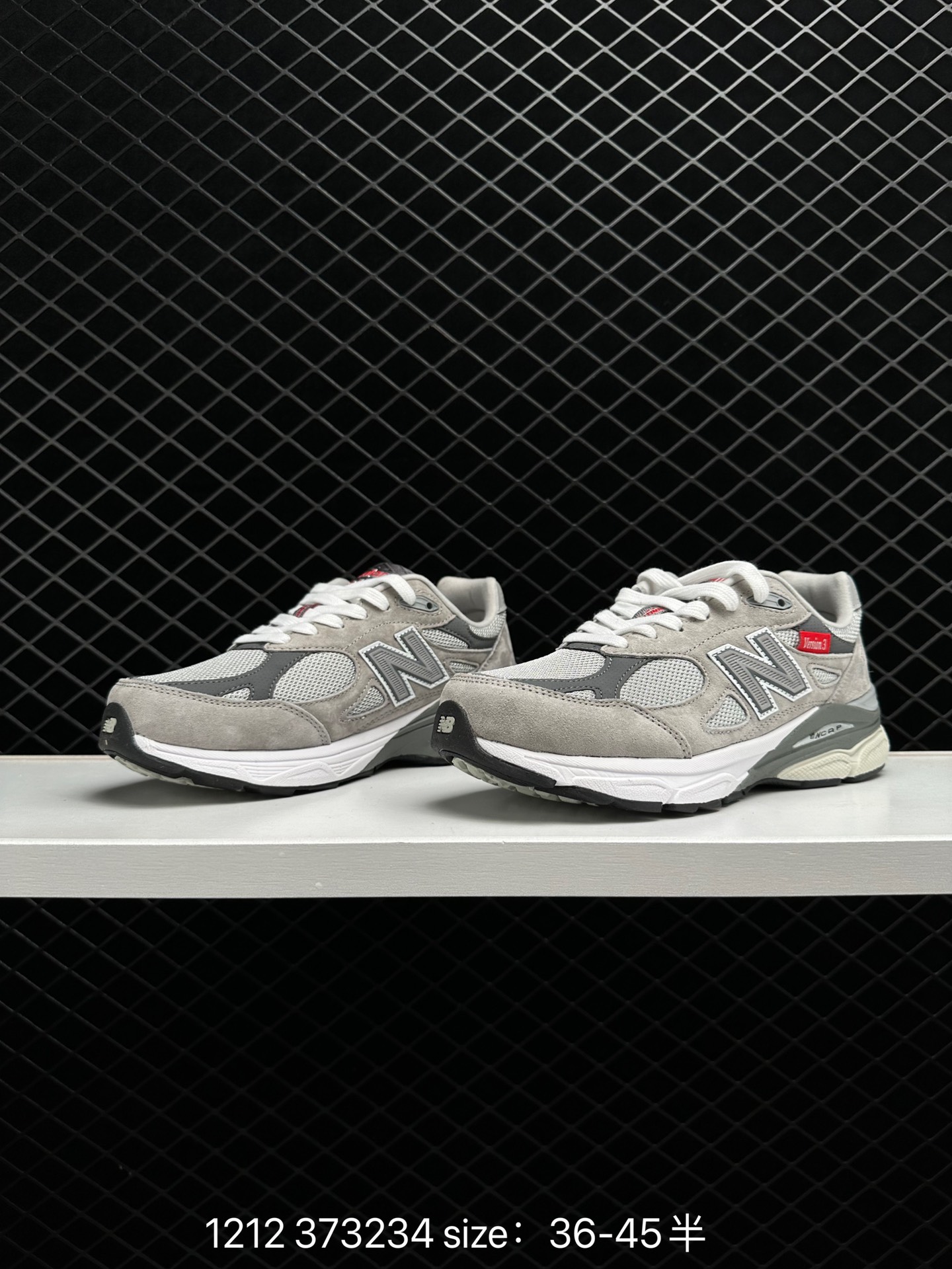 New Balance in USA M990V3